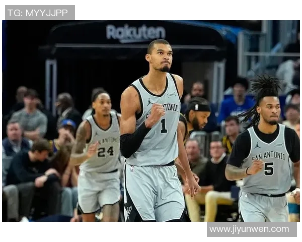 16分逆转残阵勇士，马刺豪取6连胜！文班26分9板，福克斯27分8助